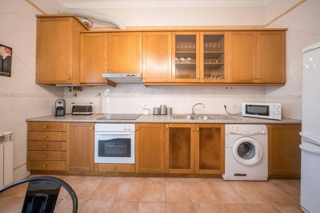Beautiful Apartment Near The Center Of Lisboa Exteriör bild